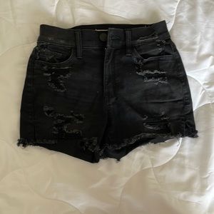 SO High Rose Curvy Shortie Black Jean Shorts